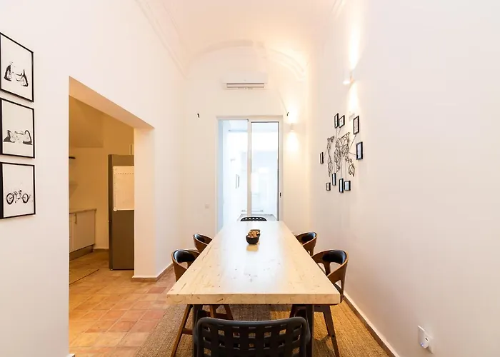 Casa Brancazul * 오양